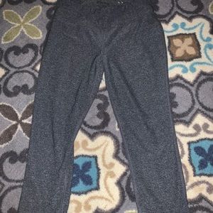 grey cropped leggings
